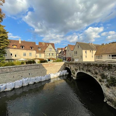 L'Eure Tranquille Apartment Chartres Bagian luar foto